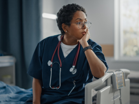 Late-Early Shifts Threaten Nurses’ Wellbeing