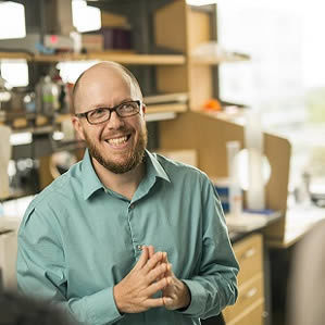 David Merryman, associate professor of biomedical engineering, and his team discovered that a rheumatoid arthritis drug holds promise for treating heart valve calcification. David Merryman, associate professor of biomedical engineering, and his team discovered that a rheumatoid arthritis drug holds promise for treating heart valve calcification.