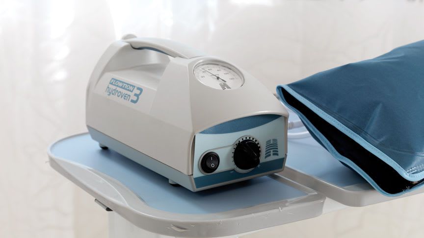 Pressure therapy unit (physiotherapy) Flowtron® Hydroven 3 ArjoHuntleigh