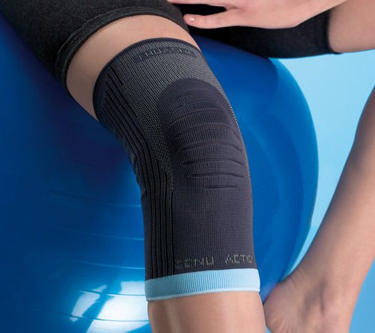 Knee sleeve (orthopedic immobilization) Genuaction Thuasne