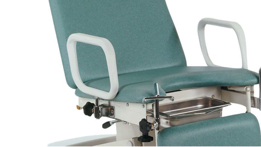 Gynecological examination table / electrical / height-adjustable / on casters STREAMLINE™ Gynae 3 Akron