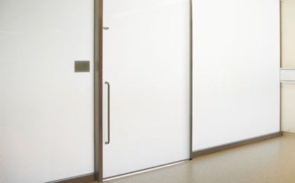 Hospital door / laboratory / sliding / with glass panel HT Labor + Hospitaltechnik