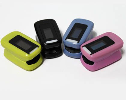 Fingertip pulse oximeter / compact Ambulanc