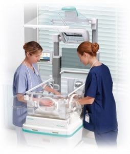 Infant incubator with infant resuscitation unit Dual Incu i Atom Medical Corporation