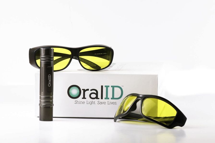 Oral cancer screening device OralID Forward Science Technologies