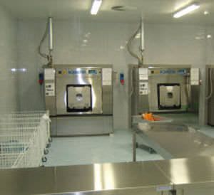 Side loading washer-extractor / for healthcare facilities LBS 67-100 Aquastar