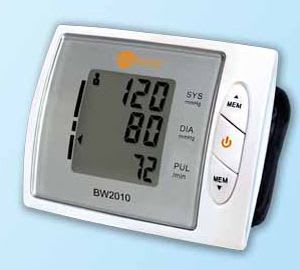 Automatic blood pressure monitor / electronic / wrist BW2010 nu-beca & maxcellent