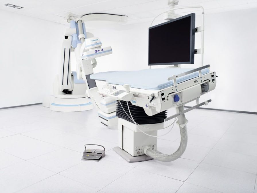 Fluoroscopy system (X-ray radiology) / for diagnostic fluoroscopy / with C-arm Artis zeego Siemens Healthcare