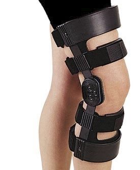 Knee orthosis (orthopedic immobilization) / knee ligaments stabilisation / articulated 09904 Trulife