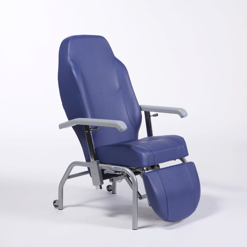Reclining medical sleeper chair / manual Normandie Vermeiren