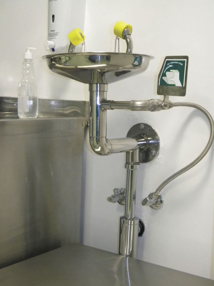 Emergency eye wash station with sink MAGY 7000 MIXTA STAINLESS STEEL HOSPITAL EQUIPMENTS