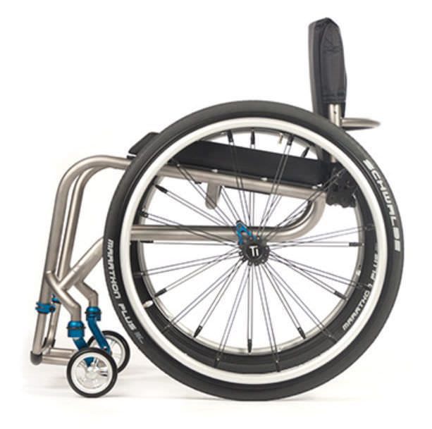 Active wheelchair / with legrest TR TiLite