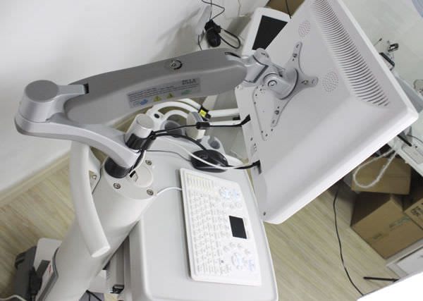 Ultrasound system / on platform, compact / for multipurpose ultrasound imaging 15" | SS-100 Sonostar Technologies