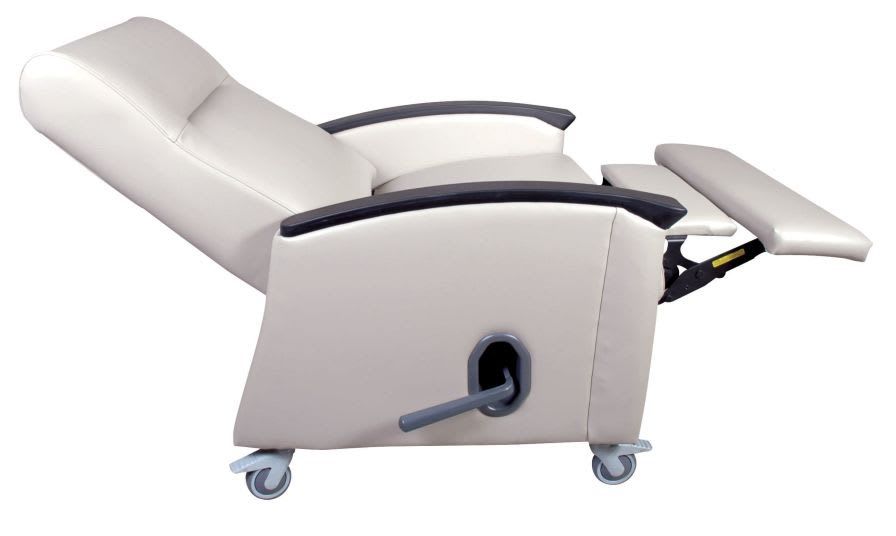 Medical sleeper chair / on casters / reclining / manual SW Bedside Sizewise