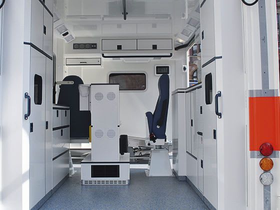 Cribs ambulance / type C / box body 4,2 T | B-MICU Wietmarscher Ambulanz- und Sonderfahrzeug GmbH