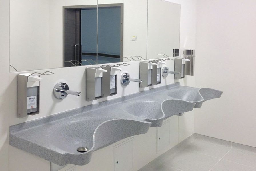 3 stations surgical sink / infrared water tap Vitec Cleanroom Technologies