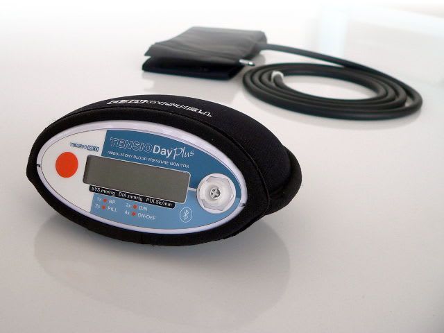 ABPM patient monitor / handheld / ambulatory TensioDay Plus Tensiomed Ltd.
