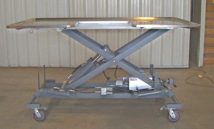 Necropsy table / on casters Shank's® C-Shaped Shank's Veterinary Equipment