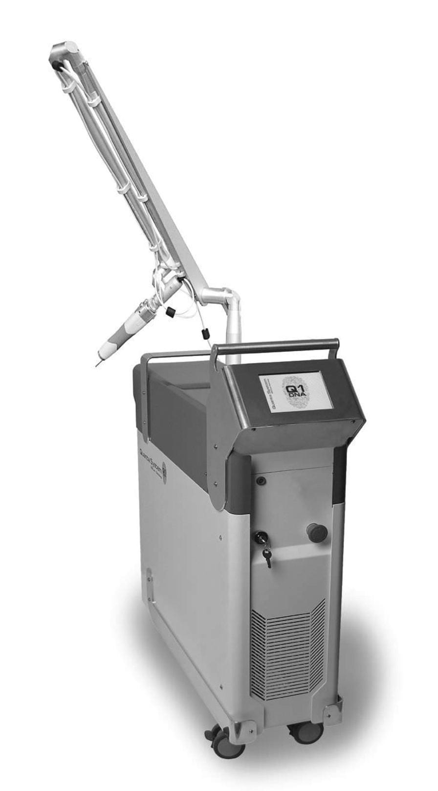 Dermatological laser / Nd:YAG / on trolley 1064/532 nm | ASSET Quanta System S.p.A.