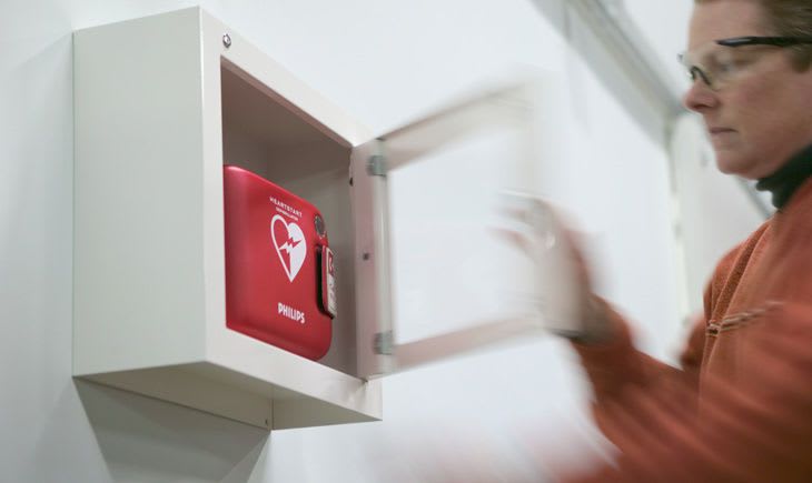 Semi-automatic external defibrillator HeartStart FRx Philips Healthcare