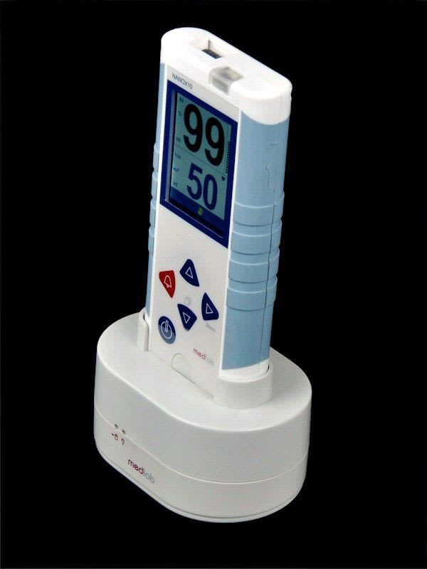 Pulse oximeter with separate sensor / handheld 0 - 100 % SpO2 | NANOX10 MEDLAB medizinische Diagnosegeräte