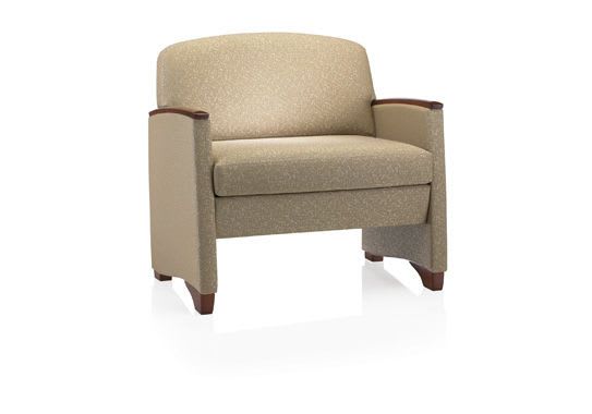 Bariatric medical sleeper chair Three® KI
