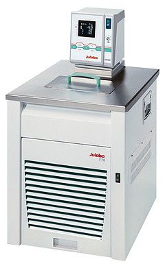 Warming laboratory water bath / refrigerated / circulating -70 °C ... +100 °C | F70-ME Julabo