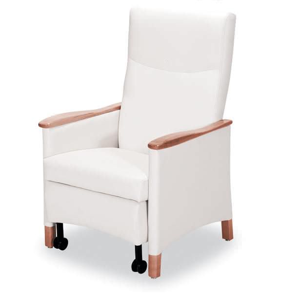 Medical sleeper chair with legrest Annina Fail-safe 408-17 IoA Healthcare