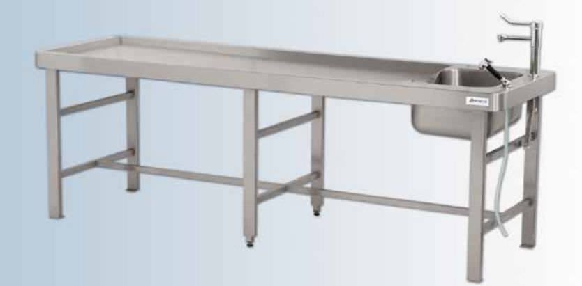 Autopsy table / with sink DELTA Hygeco International Produits