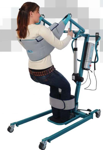 Mobile patient lift / electrical aks-dualo® aks - Aktuelle Krankenpflege Systeme