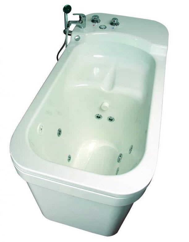 Lower limb water massage bathtub BTL-3000 Theta BTL International