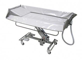 Electrical shower trolley / height-adjustable / bariatric Crystal 3860 Reval