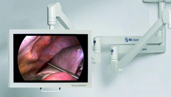 Medical monitor support arm / ceiling-mounted MZ Liberec
