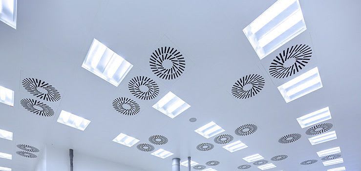 Ceiling-mounted lighting / for healthcare facilities / LED Lindner Group