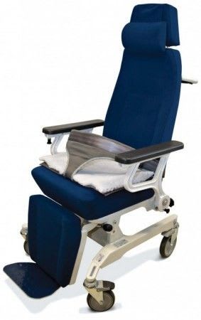 Manual medical chair / geriatric 6702 Lojer