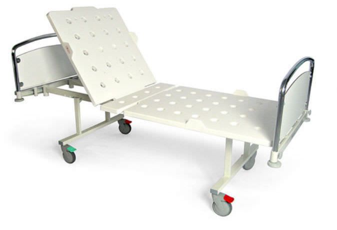 Hospital bed / mechanical / 4 sections Salli F Series Lojer