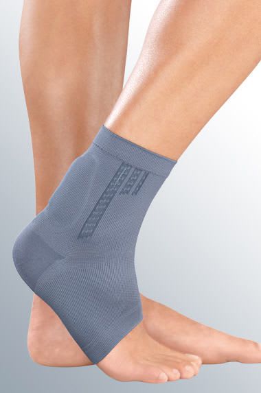 Ankle sleeve (orthopedic immobilization) / with para-achilles pad protect.Achi medi