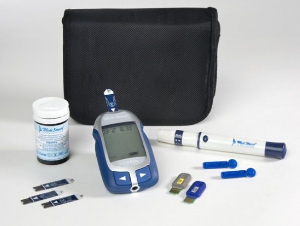 Blood glucose meter with USB port Sapphire Lobeck Medical AG