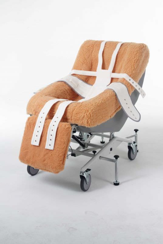 Medical sleeper chair / on casters / reclining / manual COSY CHAIR V102-4100 Horcher Medical Systems