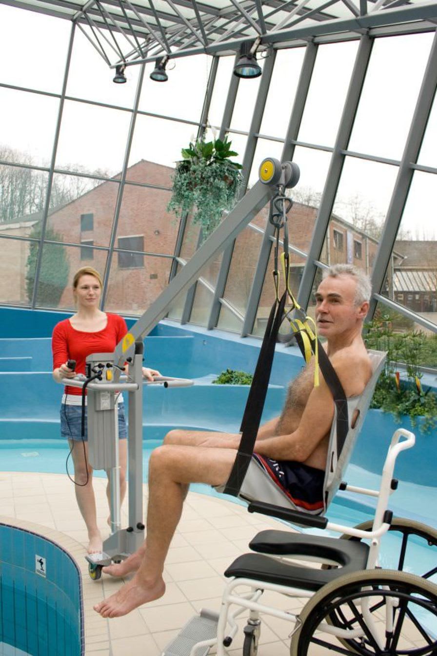 Pool patient lift Wheelchair-to-Water™ Handi-Move