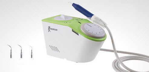 Ultrasonic dental scaler / with LED light UDS-J2 LED Guilin Woodpecker Medical Instrument Co., Ltd.