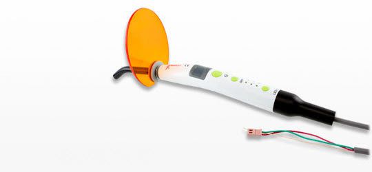 LED curing light / dental Built in C Guilin Woodpecker Medical Instrument Co., Ltd.