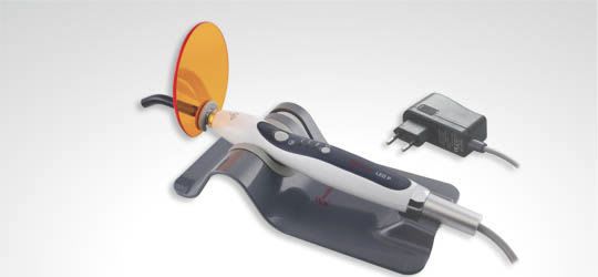 LED curing light / dental LED.P Guilin Woodpecker Medical Instrument Co., Ltd.