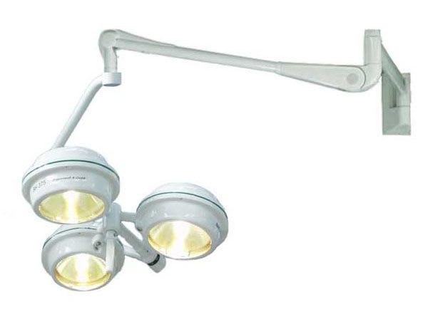 Halogen surgical light / wall-mounted / 1-arm MEDILUX BHW-375p, 120 000 LUX FAMED Lódz