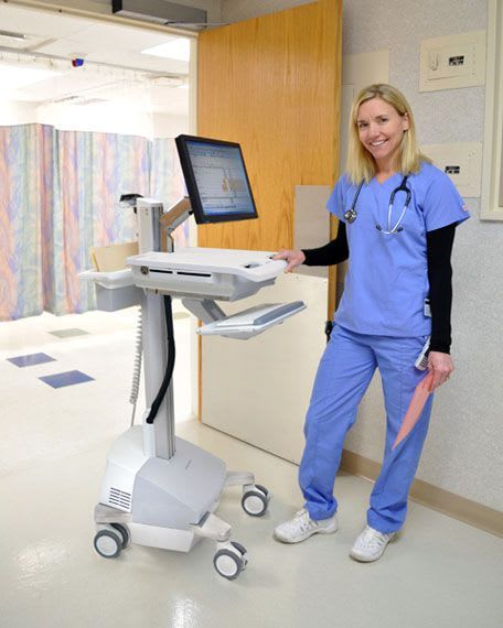 Battery-powered computer cart / medical / height-adjustable StyleView® SV42-6201 ergotron