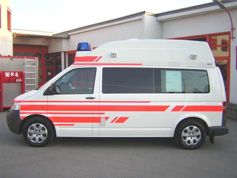 Emergency medical ambulance / van VW T5 SCA-HD Dlouhy , Fahrzeugbau