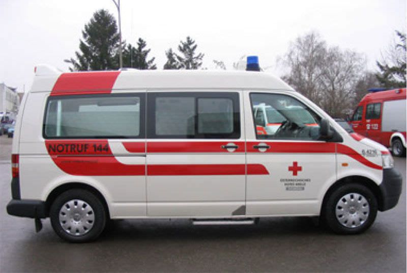 Emergency medical ambulance / van VW T5 MD Dlouhy , Fahrzeugbau