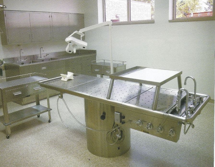 Table with sink / electric / rotating / with suction system DEM Dyna-Poise™ CSI-Jewett
