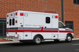 Emergency medical ambulance / type III / box Ford E350 148" TraumaHawk American Emergency Vehicles