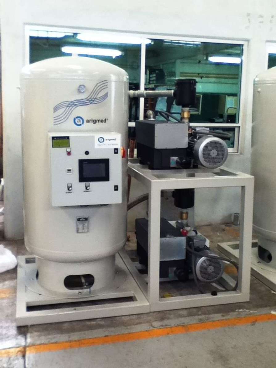 Medical vacuum pump / rotary vane / lubricated Arigmed